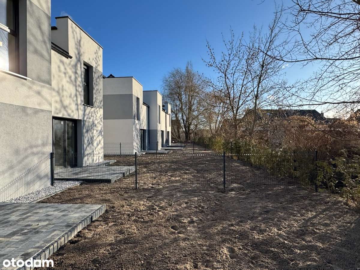 Nowy dom z pompą ciepła. Gotowy / budowa zakończona.-2