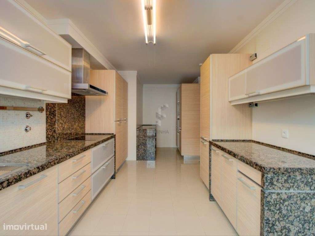 T3 Duplex - Acabamentos de qualidade com grande terraço - Grande imagem: 4/25