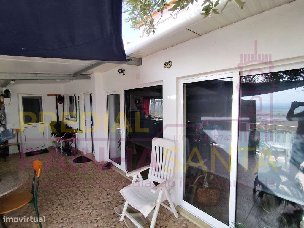 Moradia T5 com terreno e vista soberba sobre a Lezíria - Santarém - Grande imagem: 5/8