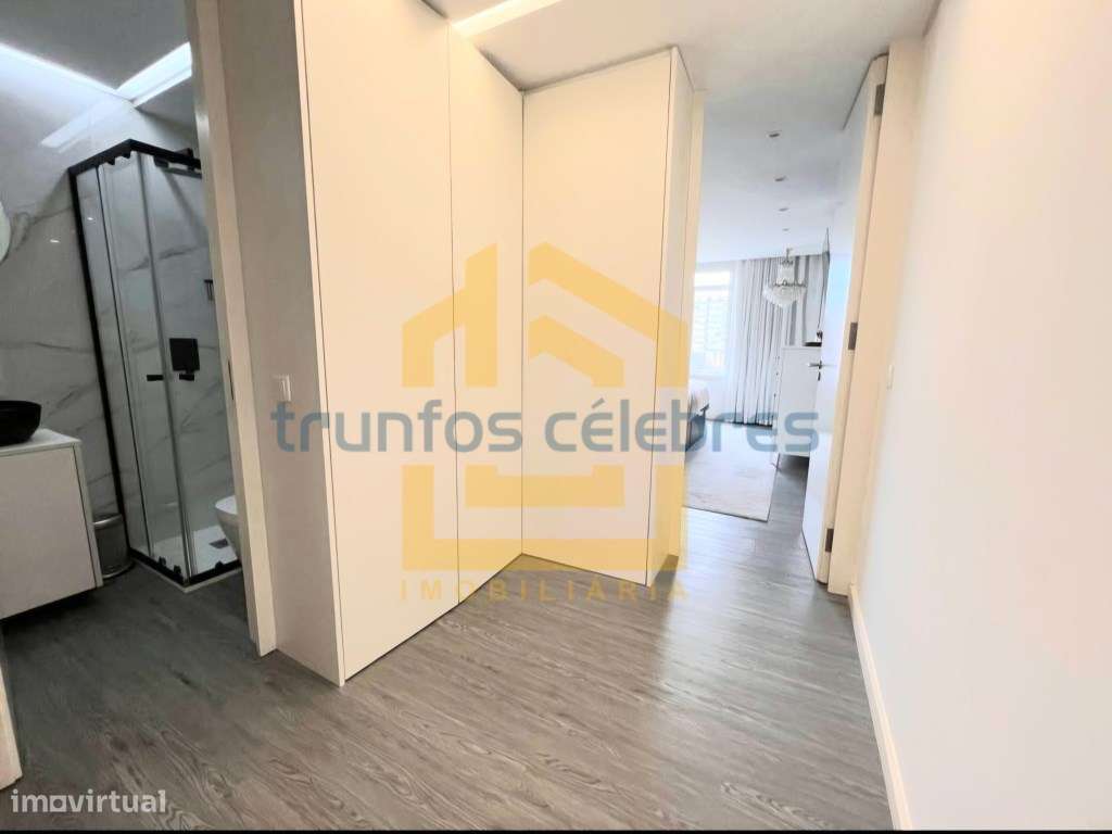 Apartamento T2 Totalmente Renovado com lugar de garagem a 100mt da ...-22
