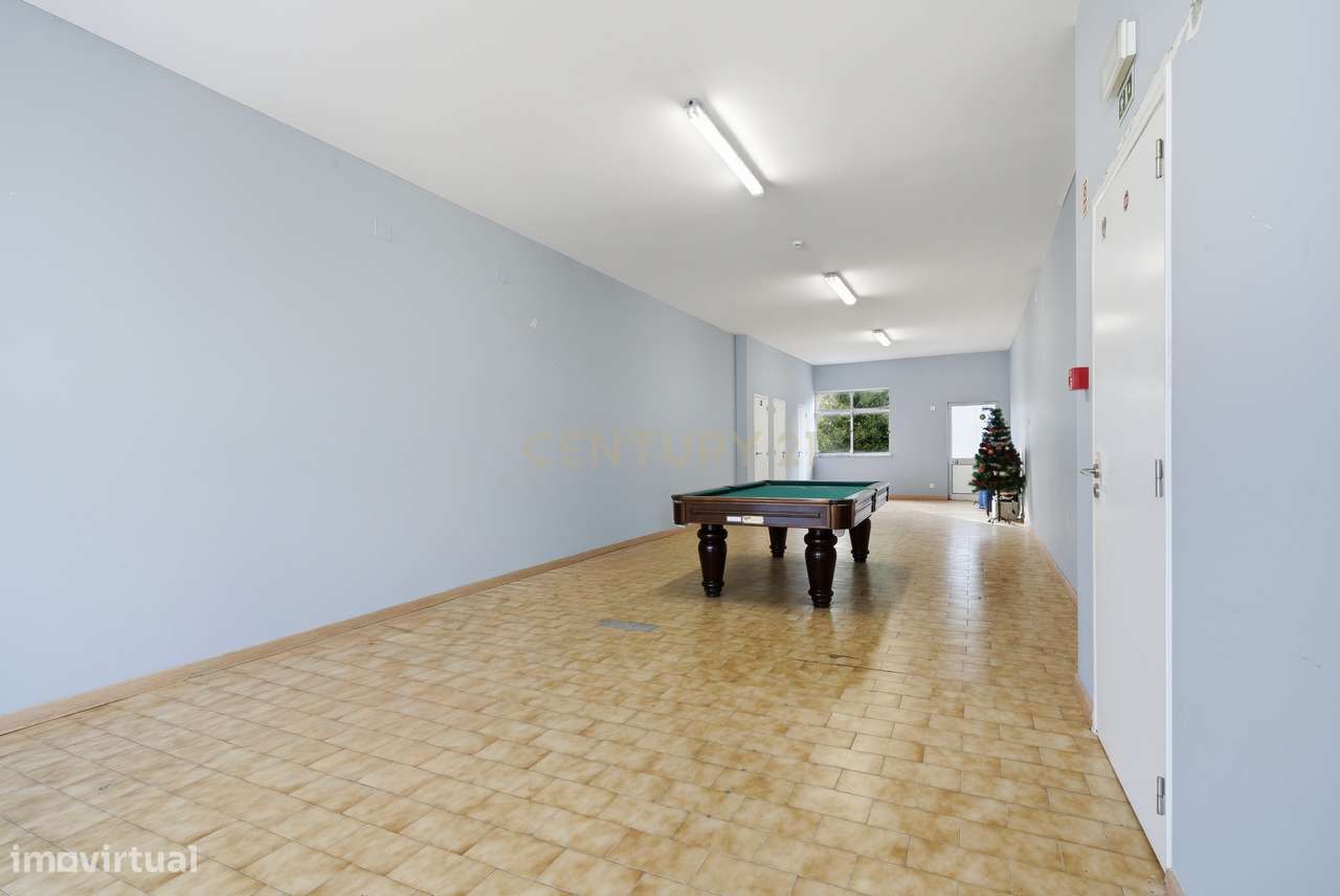 Prédio Comércio  (atualmente em uso na restauração - Café Snackbar)-14