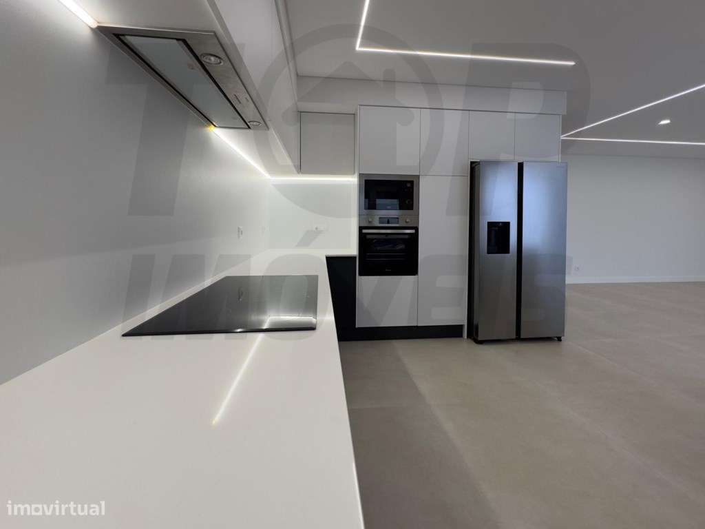 Moradia Nova Contemporânea V4 - Foros De Salvaterra - 435.000€-7