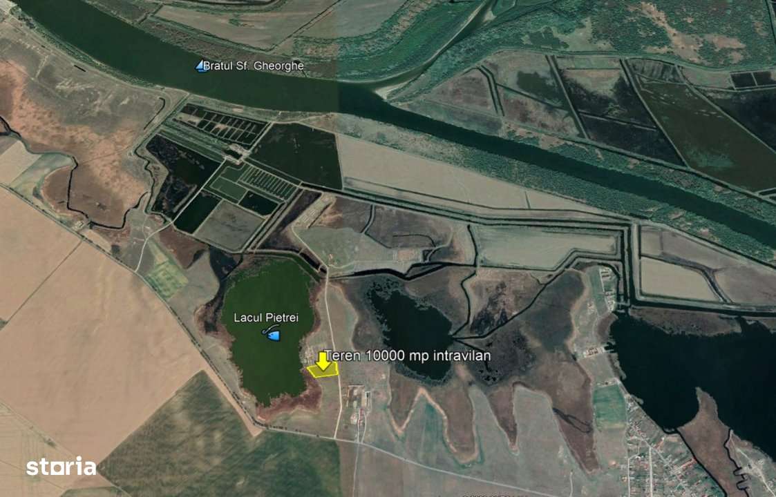 Teren intravilan de 1 Ha, cu iesire la lac, pretabil parc fotovoltaic - Imagine principală: 2/10