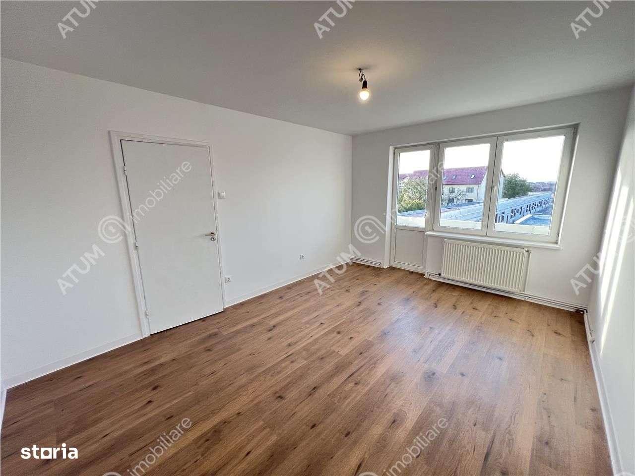 Apartament cu 2 camere balcon amplasat la etajul 2 din 4 zona Terezian-1