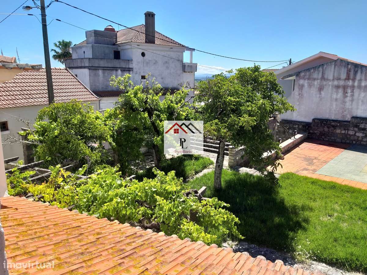 Moradia  T10 com Piscina e Logradouro (V823JB)-24