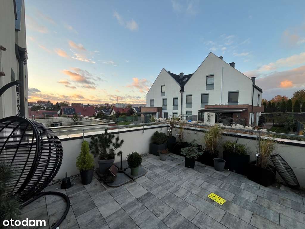 Duży apartament w czterorodzinnym budynku-0