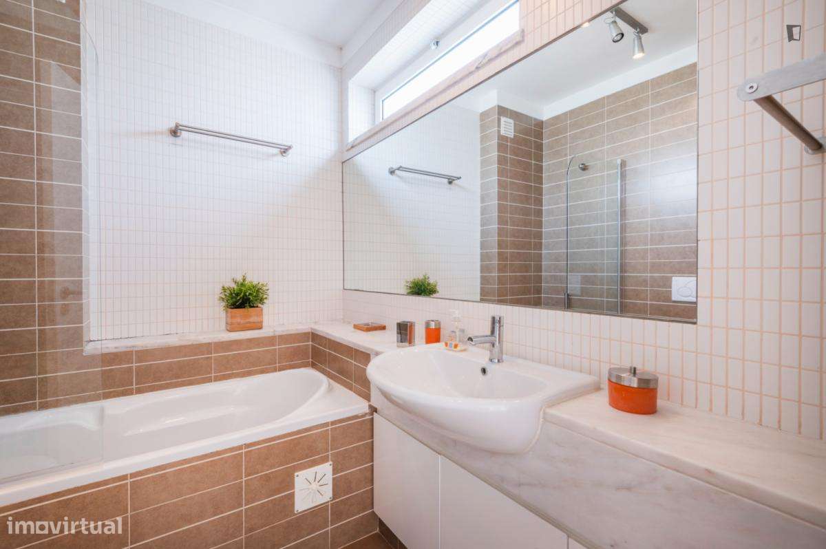 Apartamento com 5 quartos - localizado em Portimao - Grande imagem: 4/40