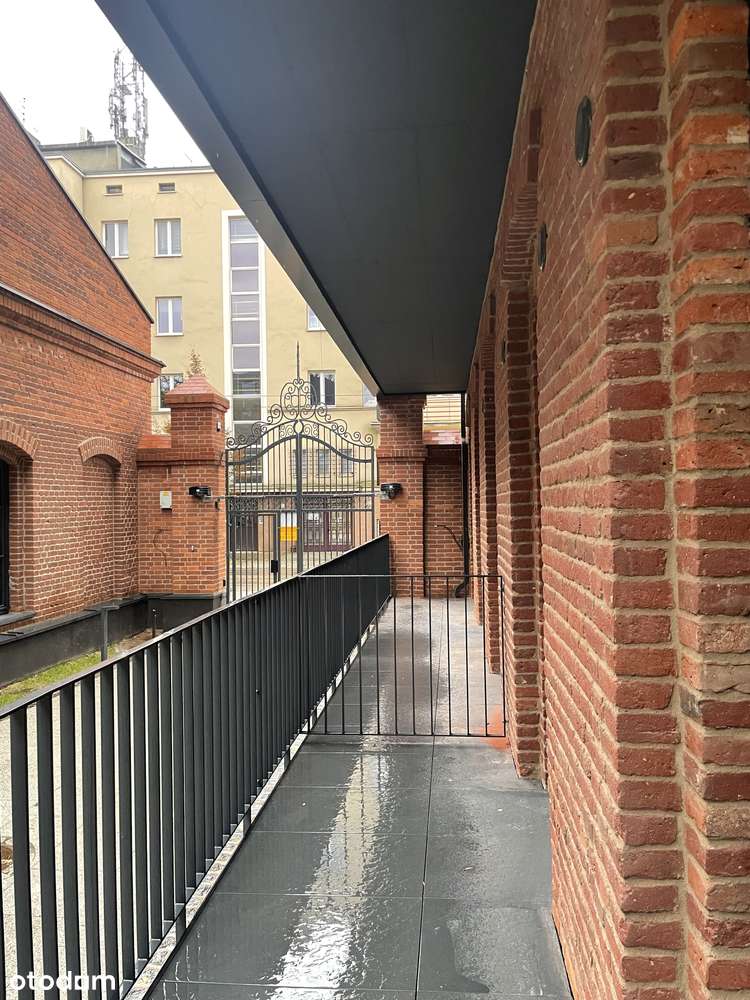 Klimatyczne mieszkanie w prestiżowej inwestycji!-2