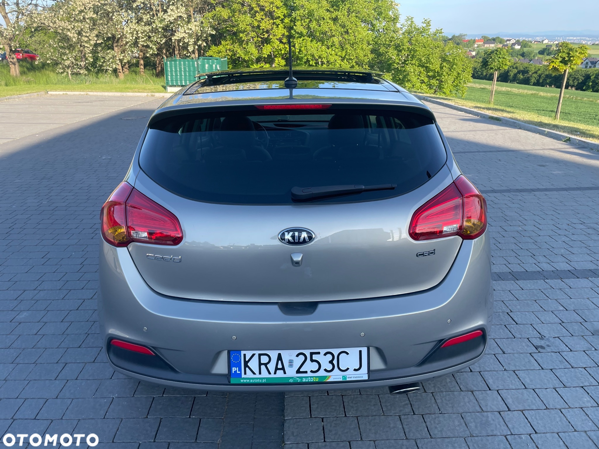 Kia Ceed 1.6 CRDi 128 Platinum Edition - 8