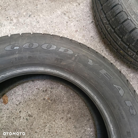 Opona 205/60/16 Goodyear EfficientGrip (E8438) - 2