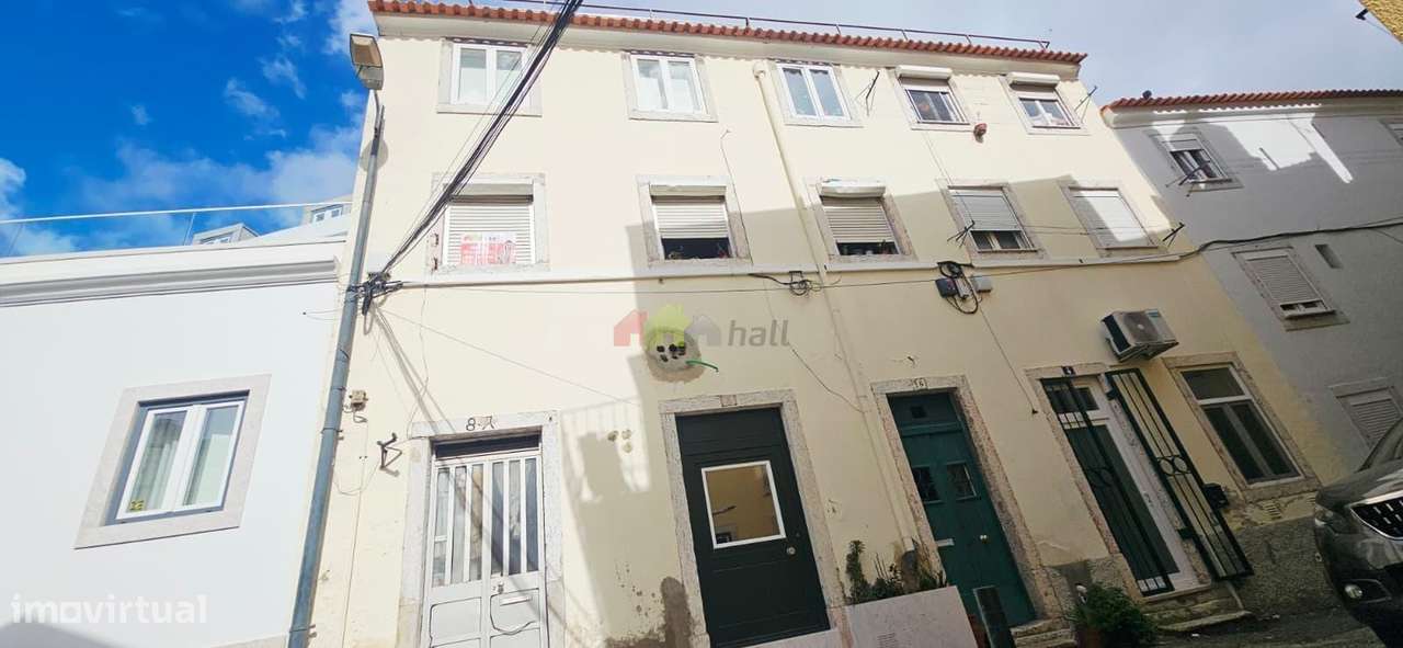 T1 para Remodelação Total | Alcântara | 45 m2-0