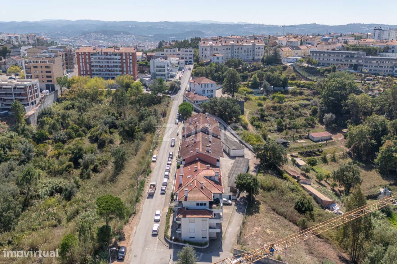 Apartamento T2 Duplex em Santo António dos Olivais, Coimbra-35