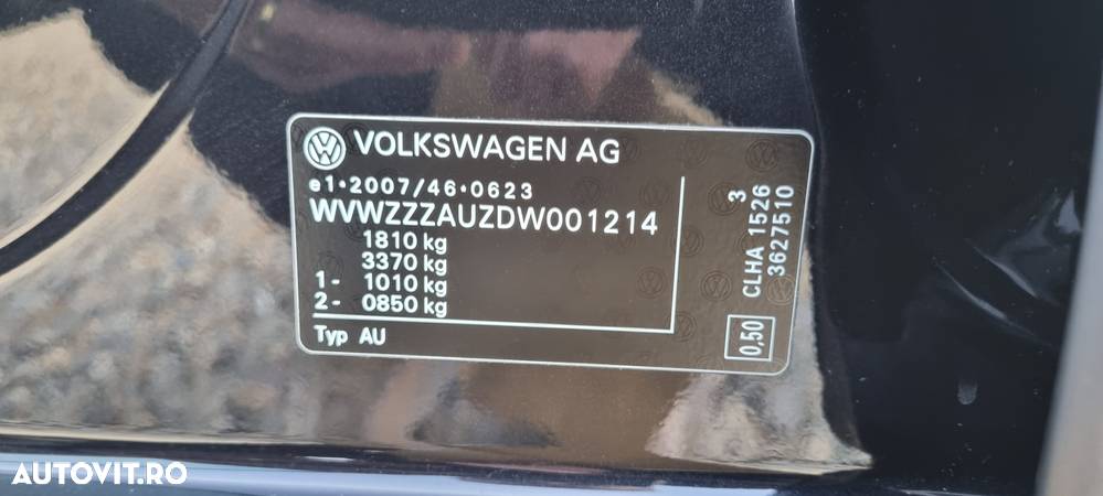 Volkswagen Golf 1.6 TDI BlueMotion Technology DPF Comfortline - 22