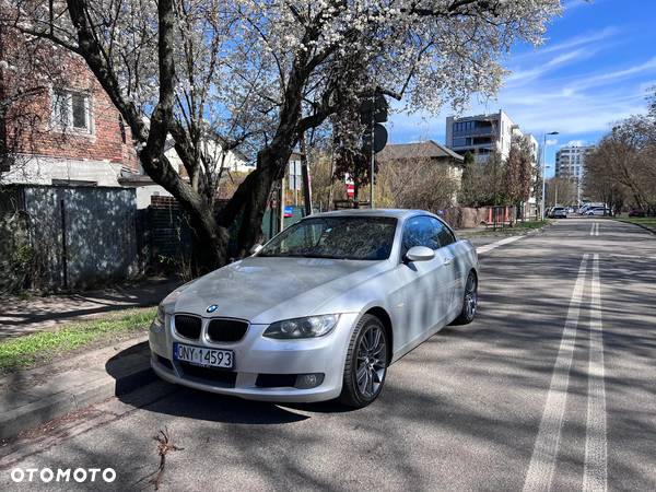 BMW Seria 3 320i Cabrio - 10