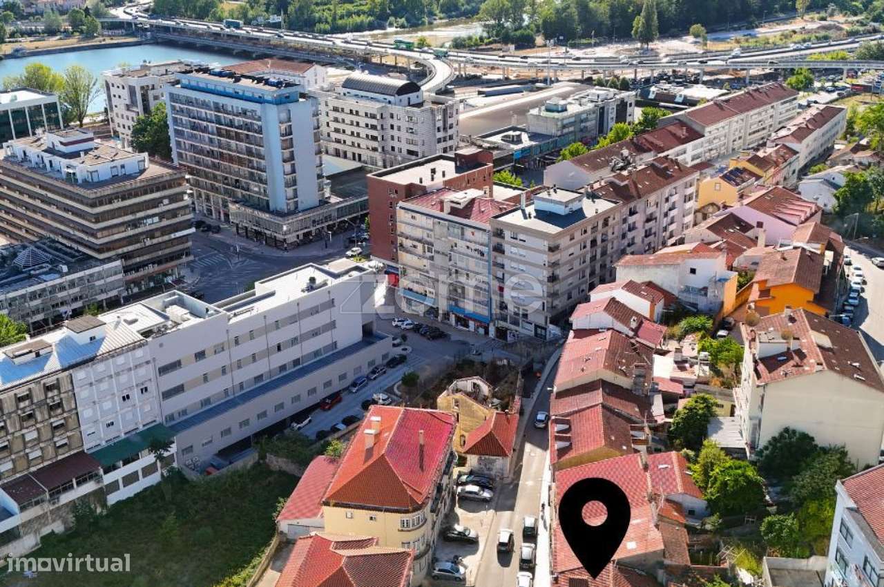 Loja para Reabilitação na Rua Figueira da Foz, Coimbra-16