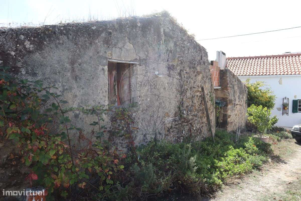 Moradia T1 para venda-33