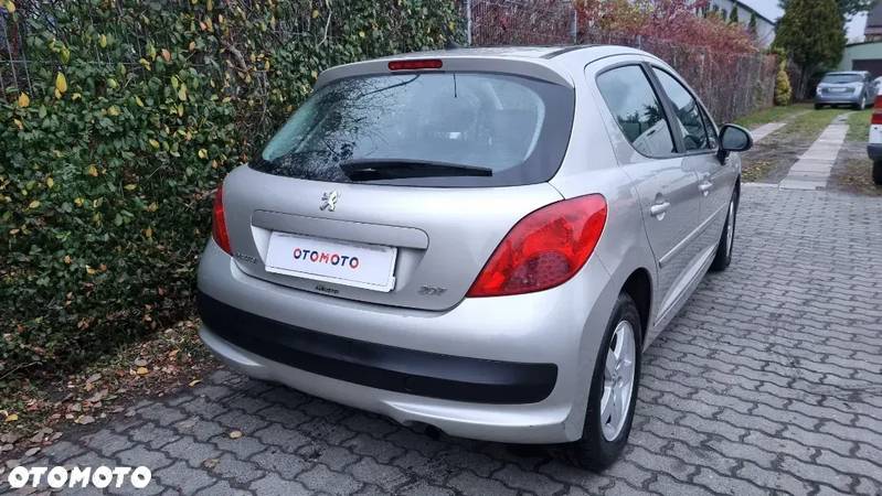 Peugeot 207 1.4 16V Sporty - 31