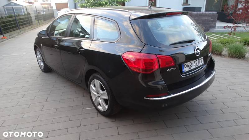 Opel Astra IV 1.4 T Cosmo - 8