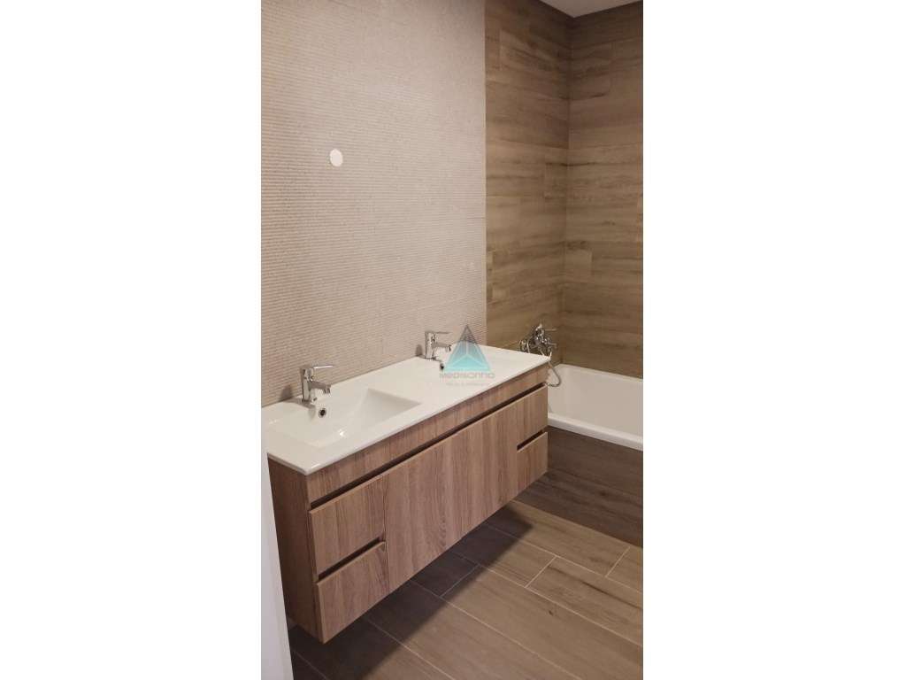 Moradia Geminada Quinta do Conde-12