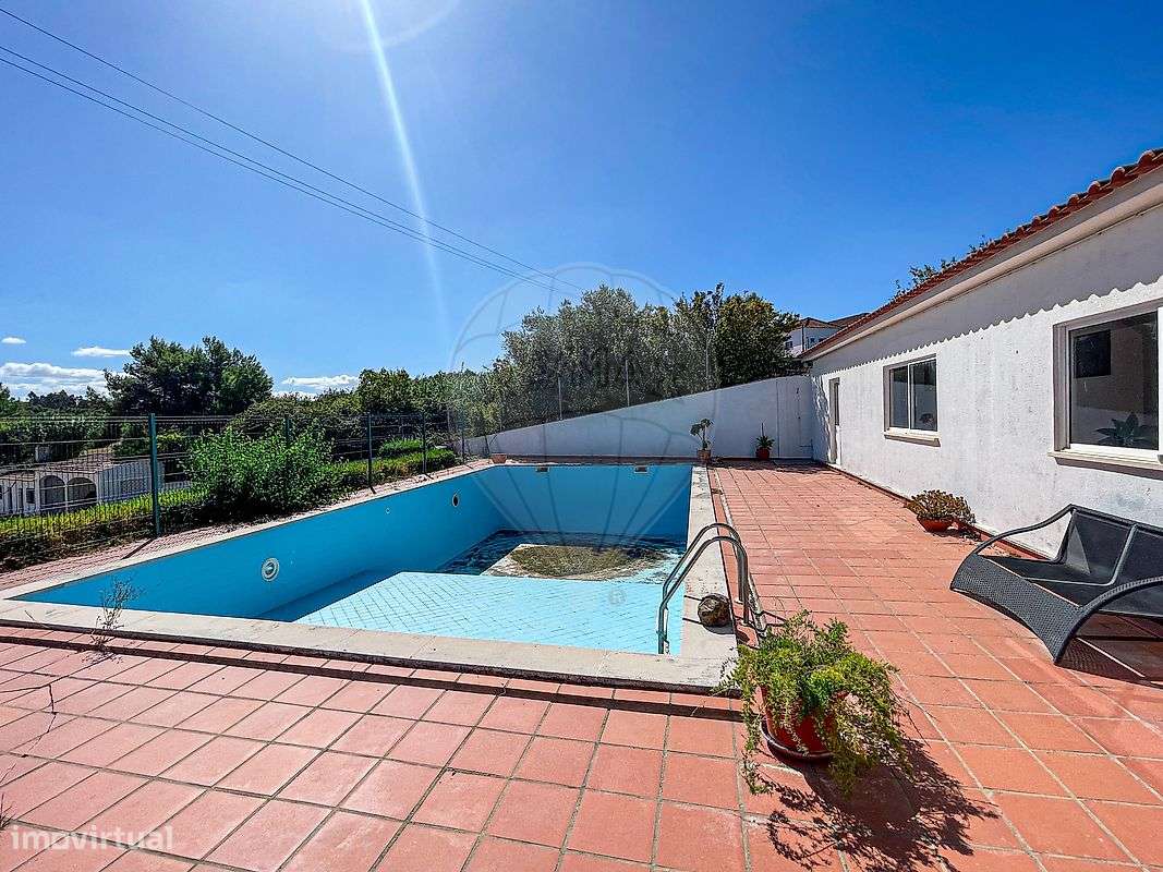 Moradia T14 para venda - Grande imagem: 2/50