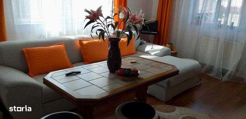 Casa cu etaj + teren in Targoviste, Micro 2, ideala pentru 2 familii - Imagine principală: 5/7