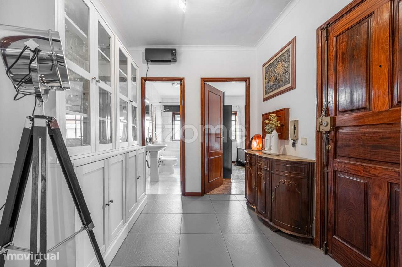 APARTAMENTO T1+1 NA RUA PINTO BESSA A 450M DA ESTAÇÃO DE CAMPANHÃ - Grande imagem: 4/20