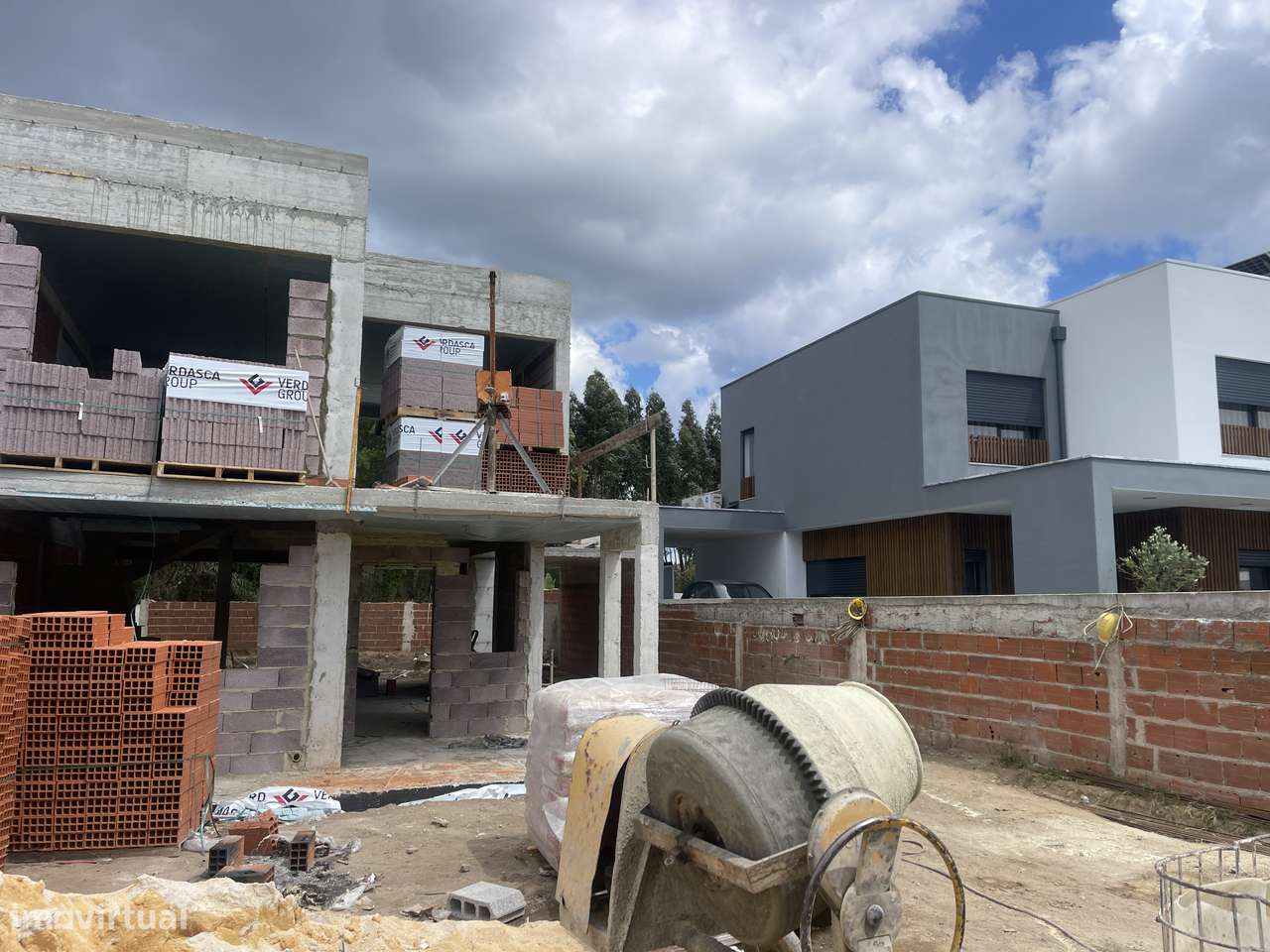 Moradia nova T3 com piscina Caminho branco Sesimbra-10