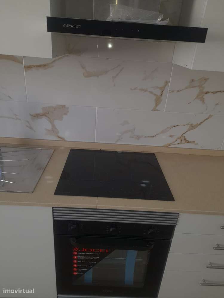 T2 remodelado Baixa da Banheira-1