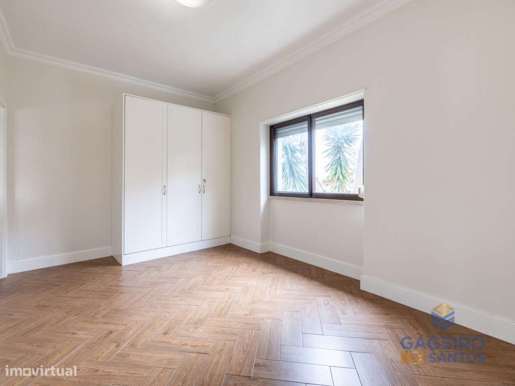 Moradia T2 com Jardim e Churrasqueira a 5 Minutos da Praia - Grande imagem: 4/45