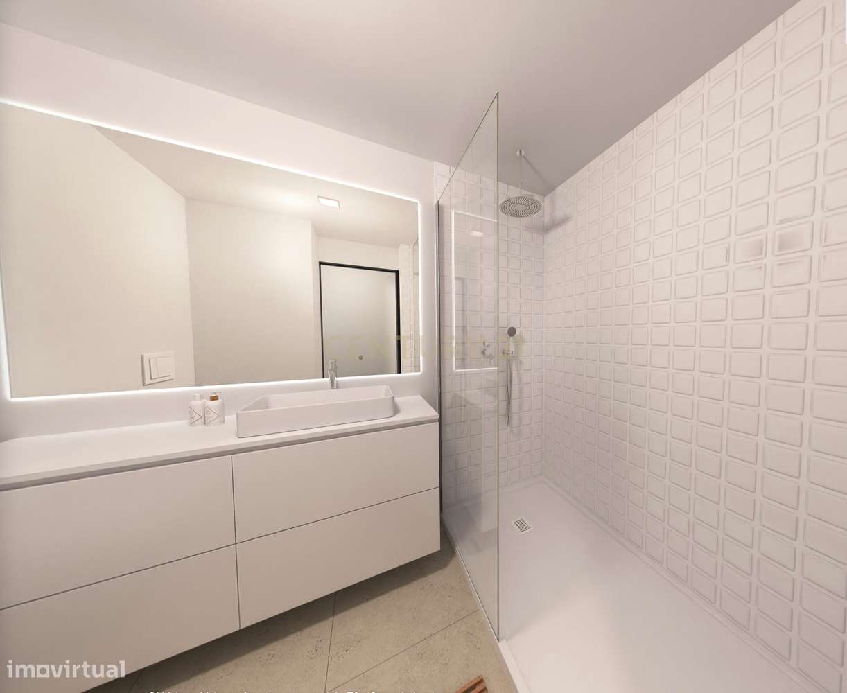 Apartamento T3 com varandas, Olivais - Lisboa-15