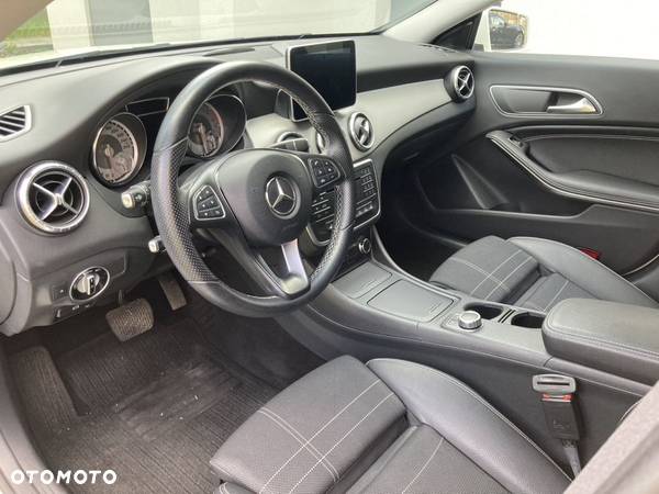 Mercedes-Benz CLA 200 (CDI) d 4-Matic - 4