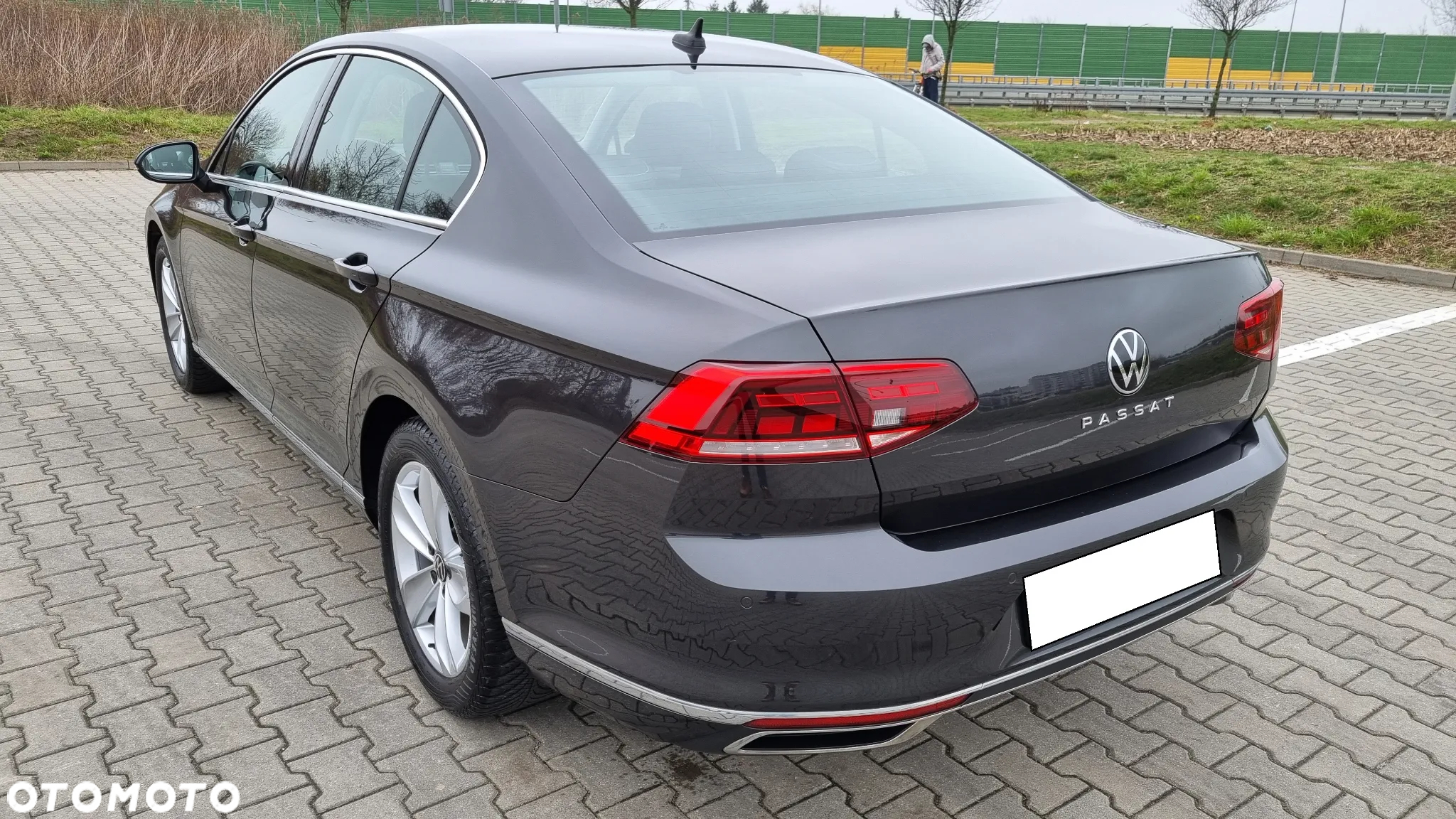 Volkswagen Passat 1.5 TSI EVO Elegance DSG - 5