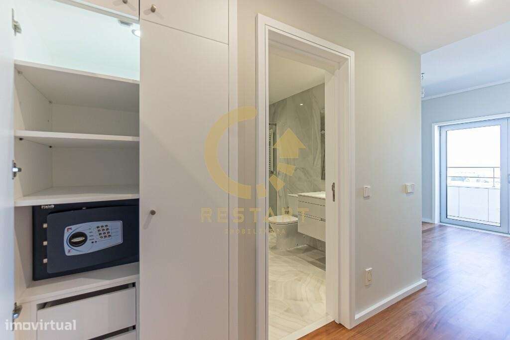 Penthouse T4 de Luxo - Edifício Porto Magnum-26