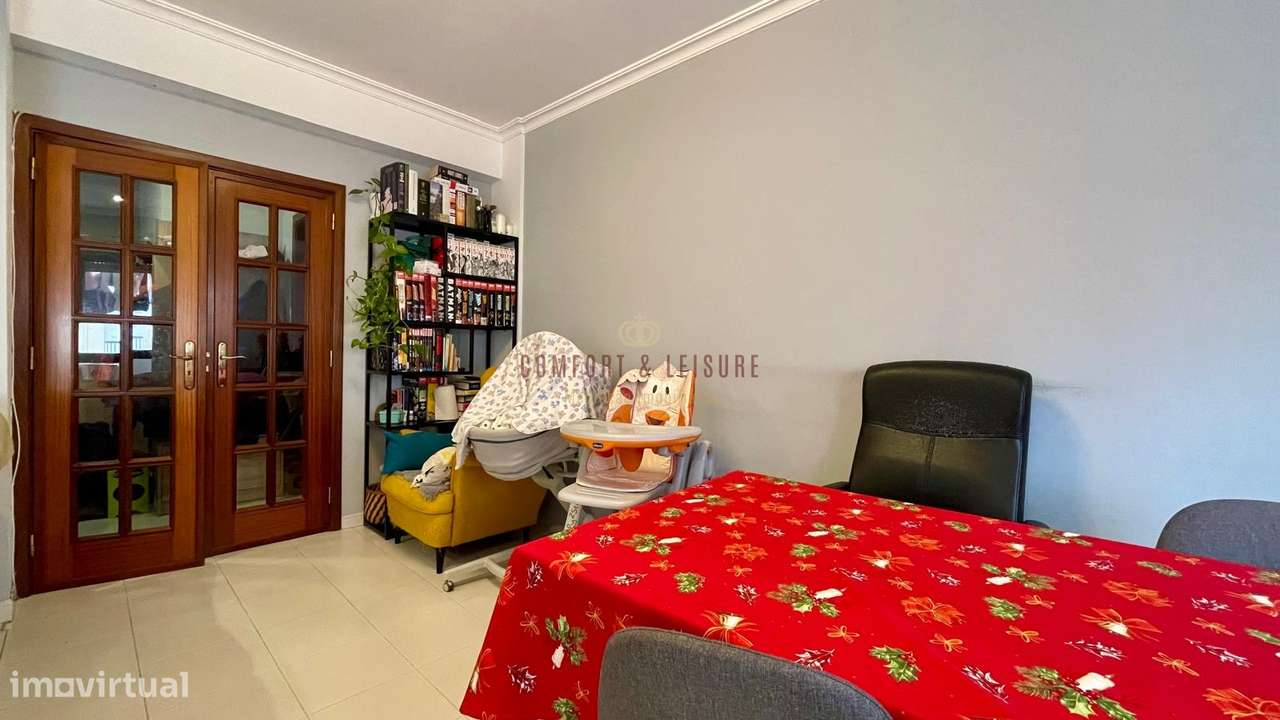 Apartamento 3 quartos, 2 WC, 4 varandas num 3 andar SEM ELEVADOR na Bu - Grande imagem: 4/25