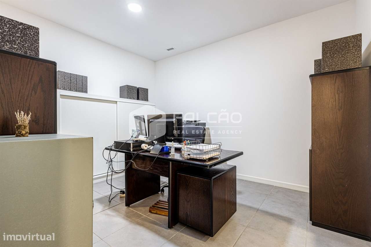 Loja T7 Venda em Santarém (Marvila), Santa Iria da Ribeira de Santarém-9