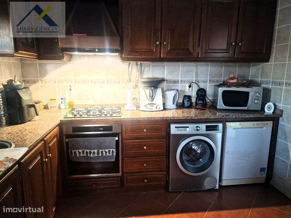 Moradia Isolada T4 com lote de 4454 m2 em Cajados-14