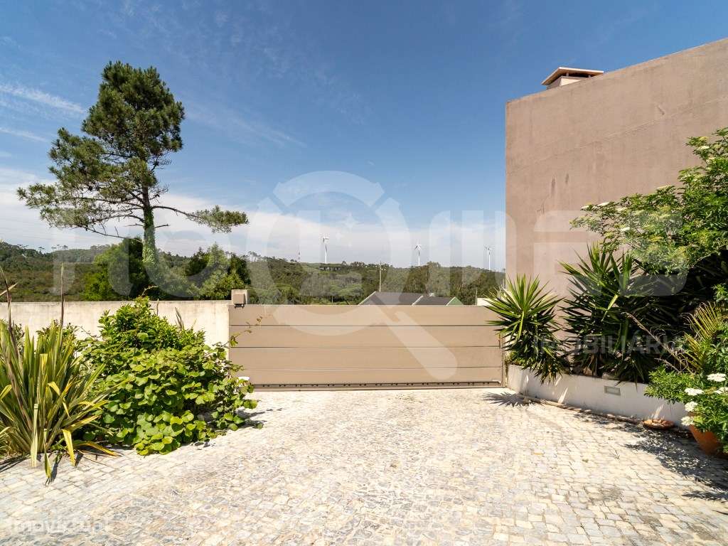 Moradia T3 com Anexo T1 para Alojamento Local | Serra da Boa Viagem...-49