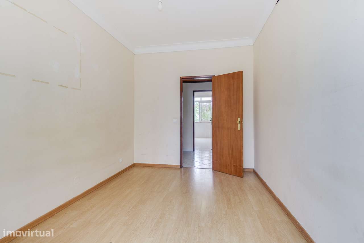 APARTAMENTO T2 | C/ ARRECADAÇÃO | CENTRO DE ALVERCA-11