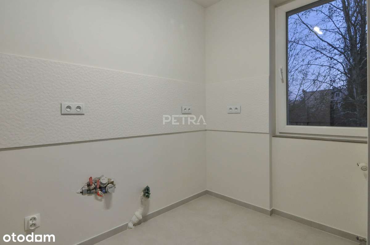 Po remoncie  2-3 pokojowe  przy Wum-12