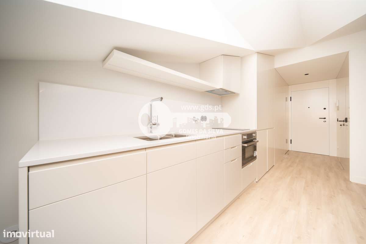 T0 Equipado e Mobilado no Centro de Braga-5