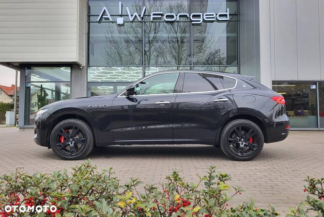 Maserati Levante S - 4