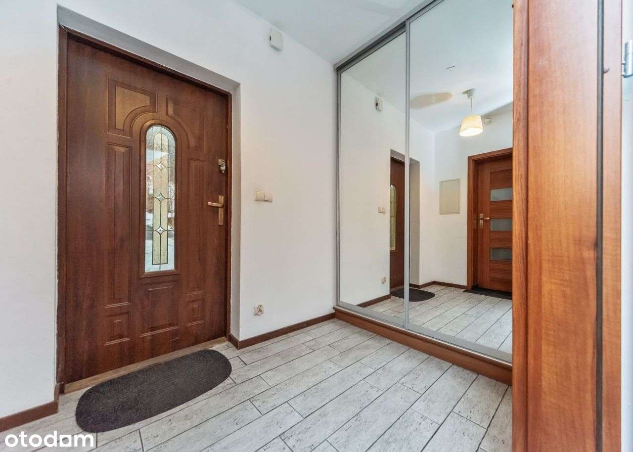 Dom z widokiem na Sport Arenę-4