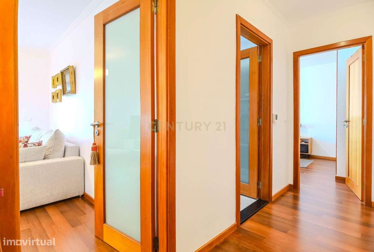 Apartamento T1 com Terraço – Vilar de Andorinho, Gaia-10