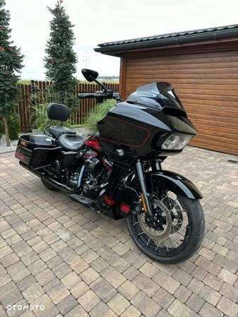 Harley-Davidson Touring Road Glide - 17