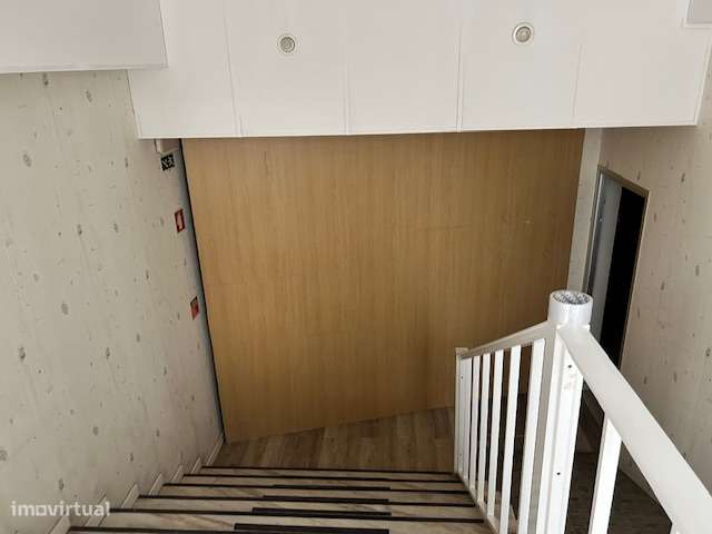 Espaço comercial em Benfica, Lisboa - Grande imagem: 5/23