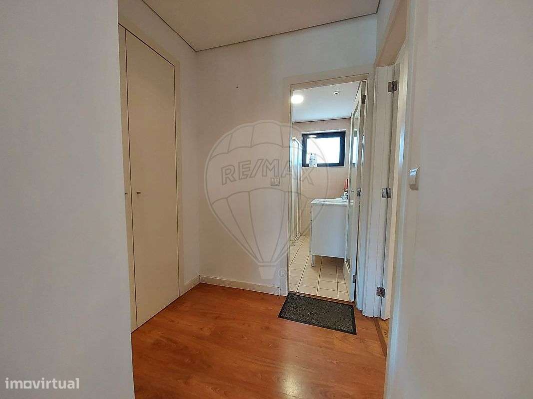 APARTAMENTO T3 RENOVADO NA AVENIDA DA LIBERDADE, BRAGA-14