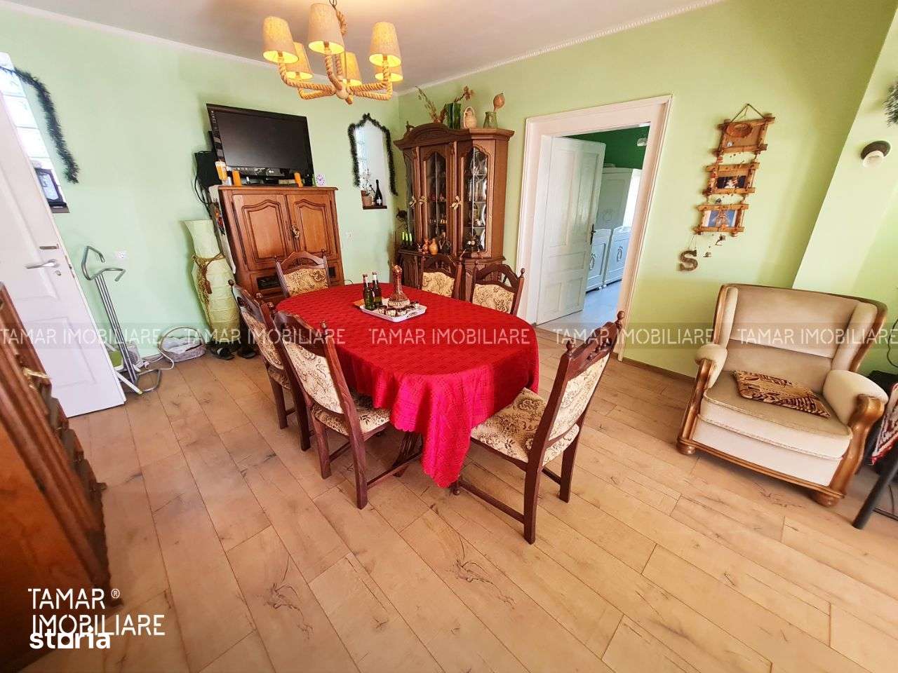 Proprietate cu 2 construcții - 348 mp Teren, 720 mp - Imagine principală: 3/8