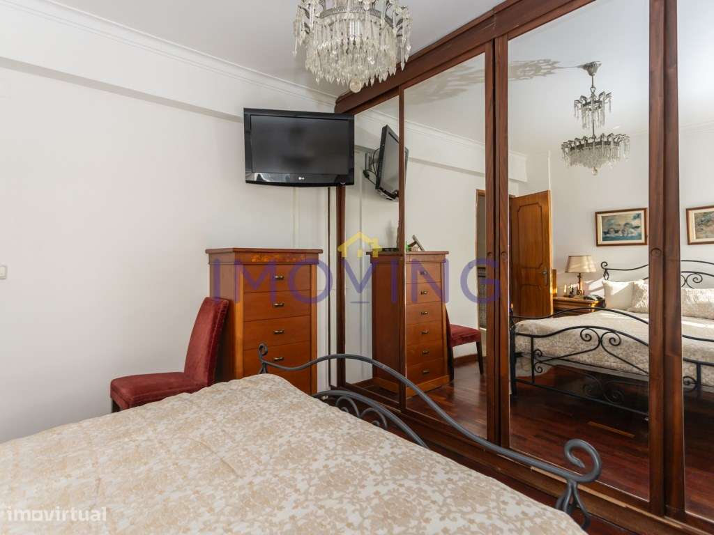 Apartamento T2 com parqueamento e arrecadação no Barreiro-22