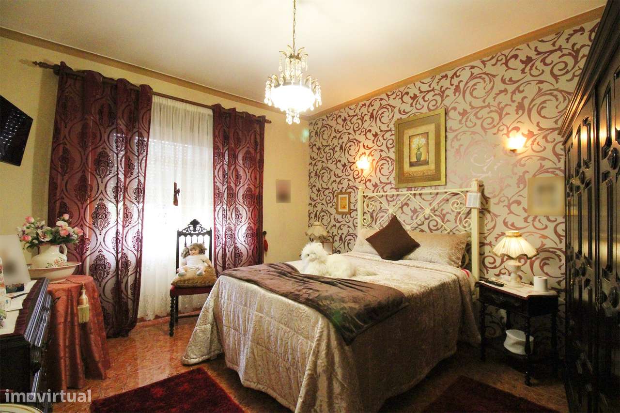 Apartamento T2, com elevador - Seixal-14