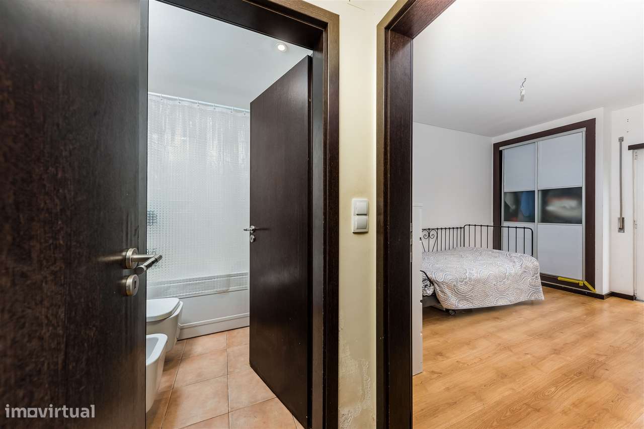 Excelente apartamento T1 localizado no Feijó - Grande imagem: 4/14